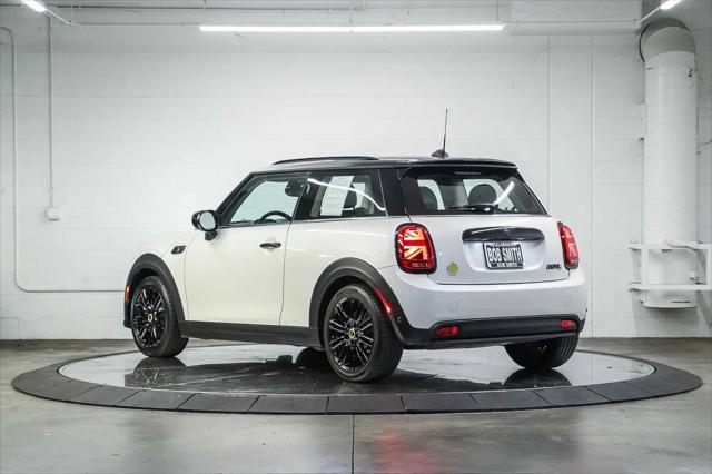 2024 MINI SE Hardtop Cooper