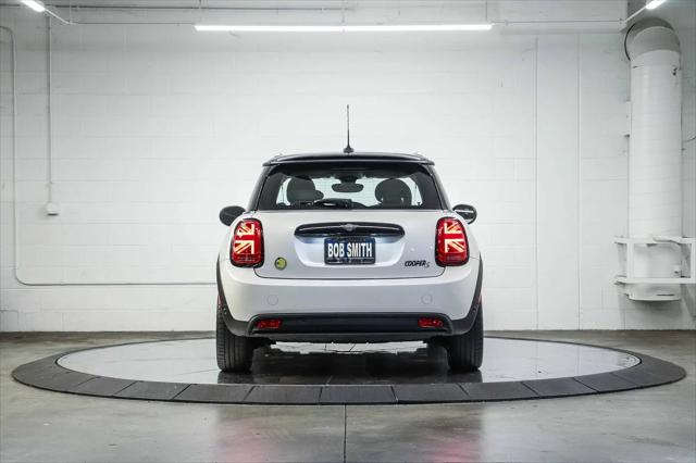 2024 MINI SE Hardtop Cooper
