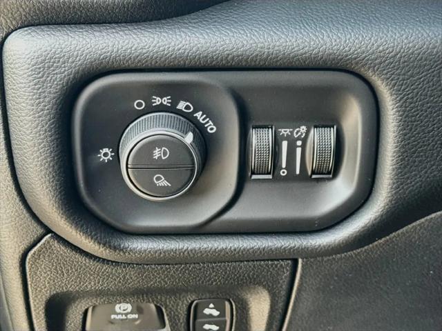 2026 Ram 1500 Big Horn Crew Cab 4x4 57 Box