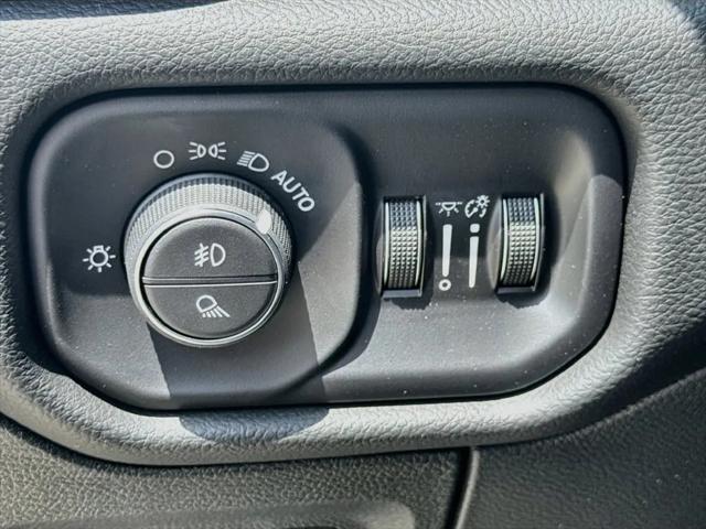 2026 Ram 1500 Big Horn Crew Cab 4x4 57 Box