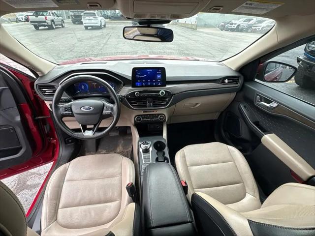 2020 Ford Escape Titanium Hybrid