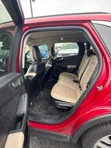2020 Ford Escape Titanium Hybrid