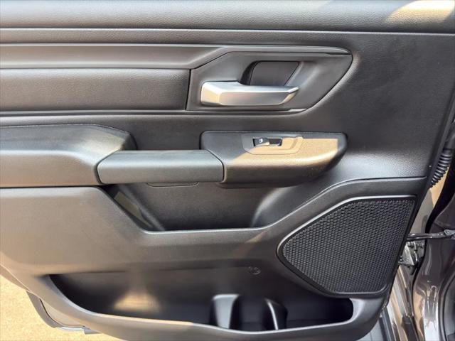 2026 Ram 1500 Express Crew Cab 4x4 57 Box
