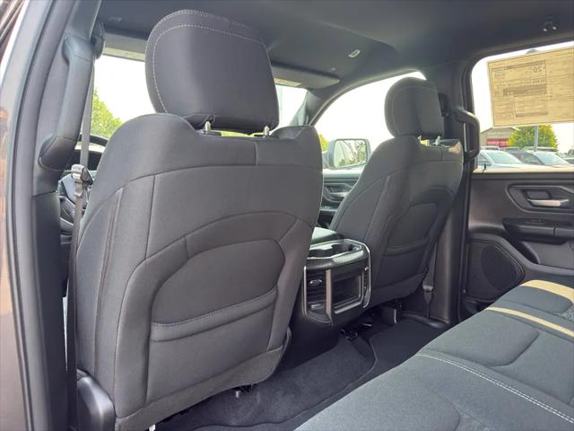 2026 Ram 1500 Express Crew Cab 4x4 57 Box