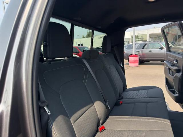 2026 Ram 1500 Express Crew Cab 4x4 57 Box