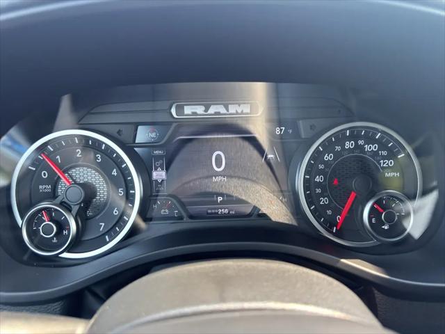2026 Ram 1500 Express Crew Cab 4x4 57 Box