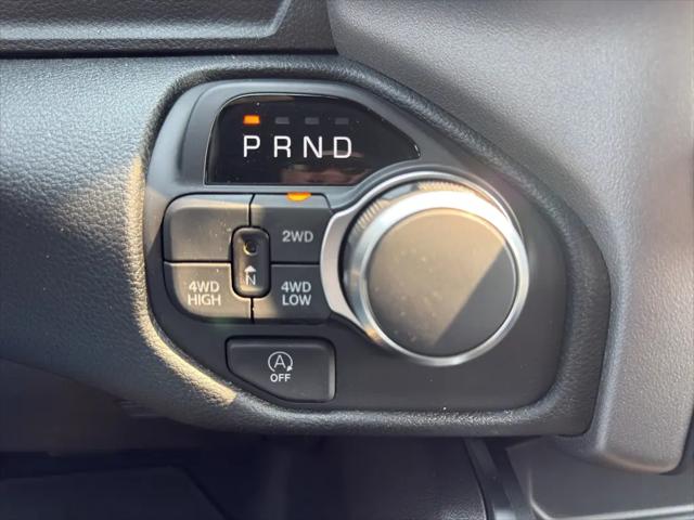 2026 Ram 1500 Express Crew Cab 4x4 57 Box