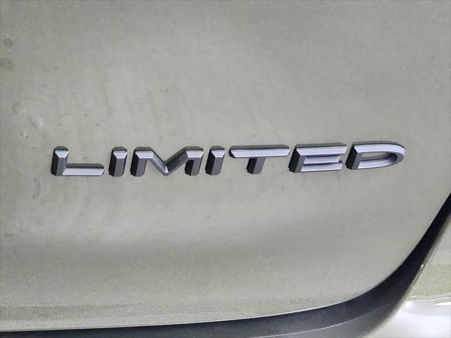 2027 Chrysler Pacifica Limited