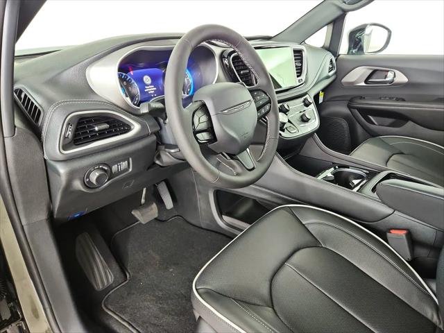 2027 Chrysler Pacifica Limited
