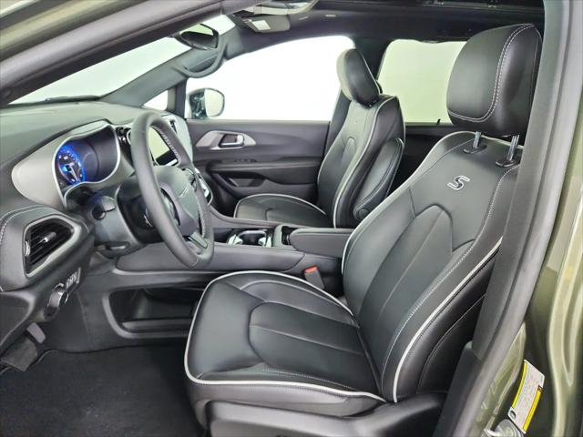 2027 Chrysler Pacifica Limited