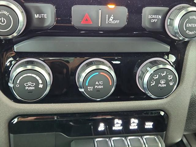 2026 Ram 1500 Express Crew Cab 4x4 57 Box
