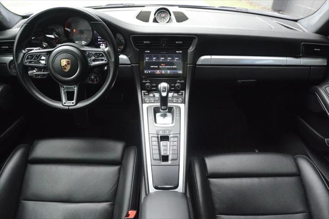 2018 Porsche 911 Carrera 4S