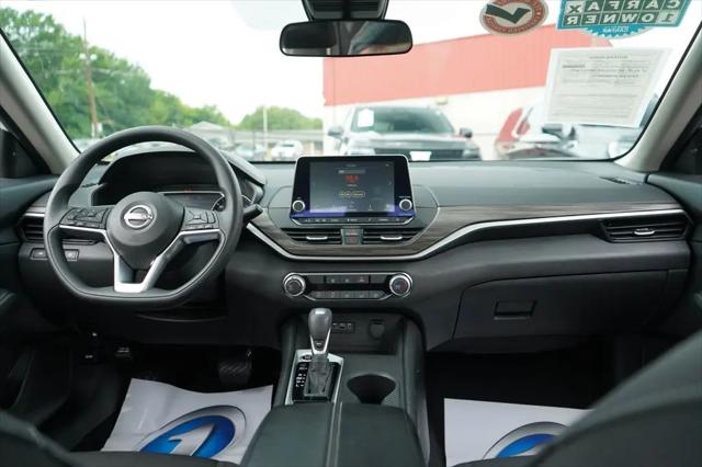 2025 Nissan Altima SV FWD