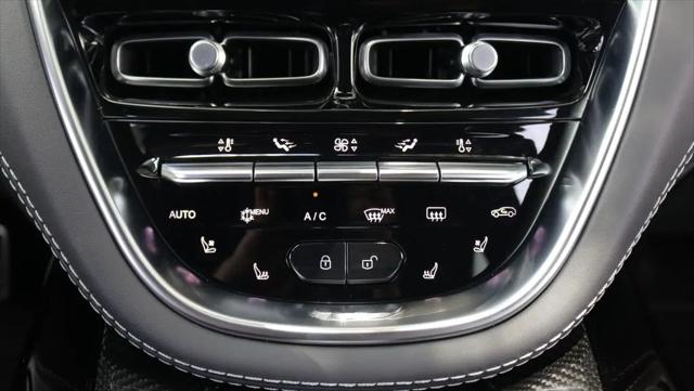 2023 Aston Martin DBX 707