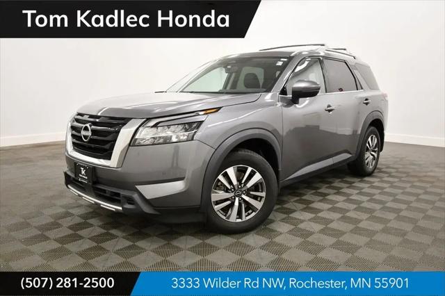 2023 Nissan Pathfinder SL 4WD for sale in Rochester, MN