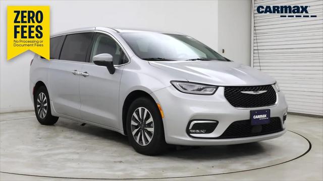 2023 Chrysler Pacifica Hybrid Touring L for sale in Hartford, CT
