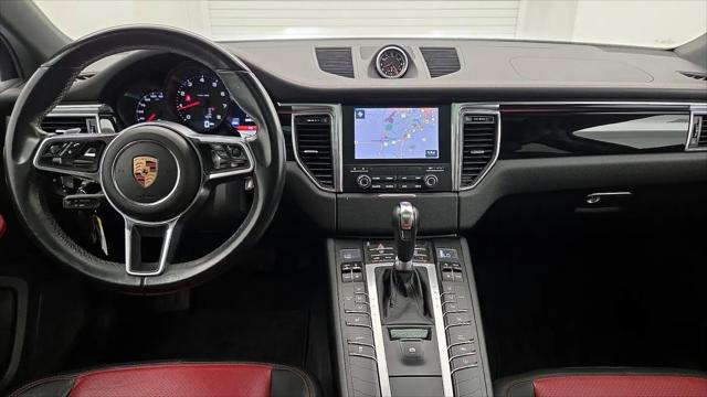 2017 Porsche Macan Macan