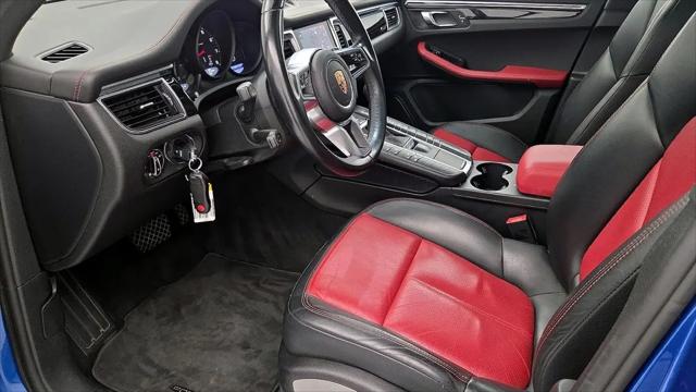2017 Porsche Macan Macan