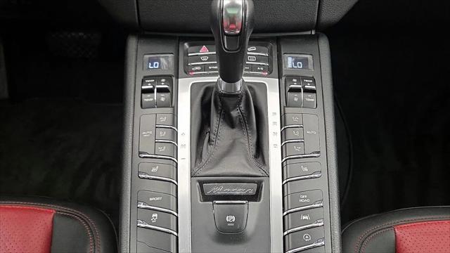 2017 Porsche Macan Macan