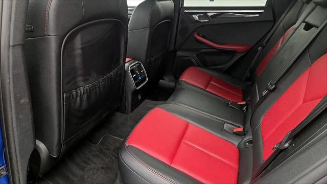 2017 Porsche Macan Macan