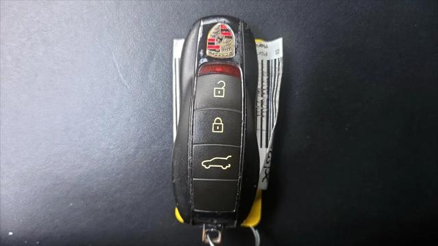 2023 Porsche Macan T