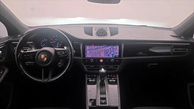 2023 Porsche Macan T