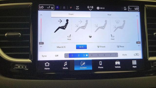 2025 Chrysler Pacifica Select