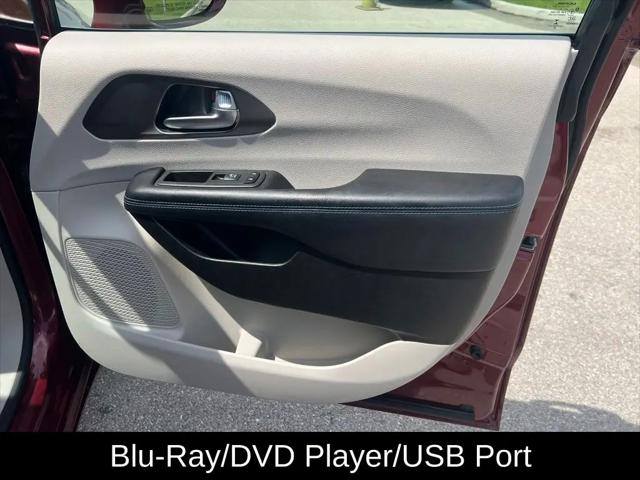 2021 Chrysler Pacifica Touring L