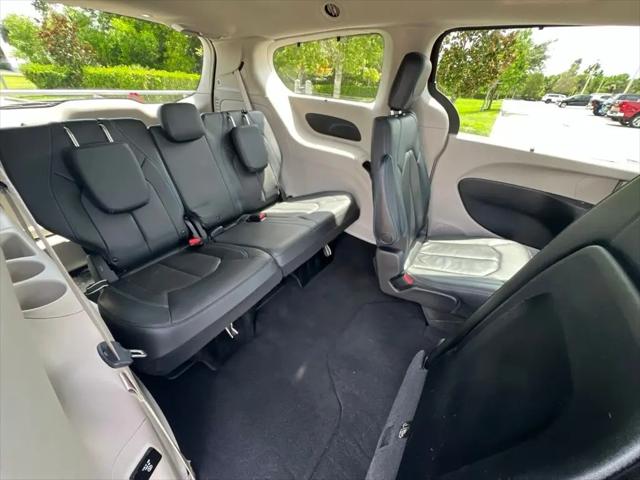 2021 Chrysler Pacifica Touring L