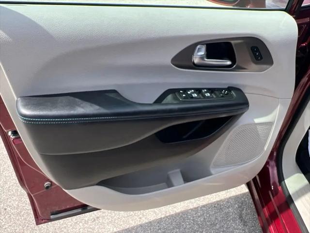 2021 Chrysler Pacifica Touring L