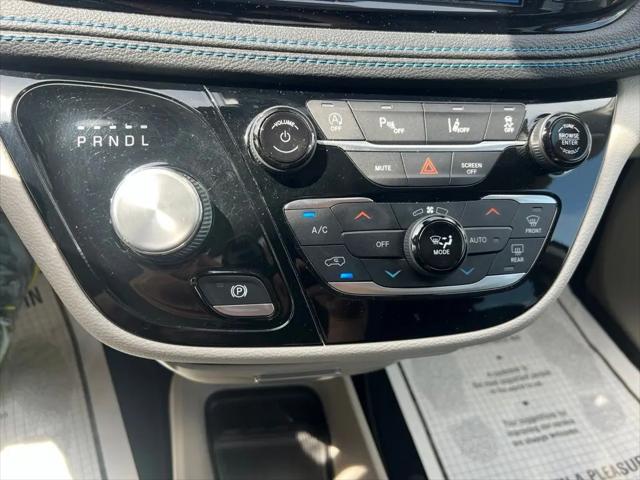 2021 Chrysler Pacifica Touring L