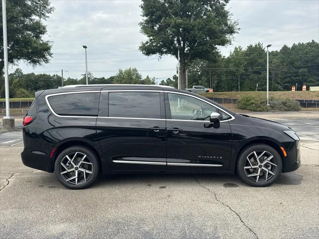 2027 Chrysler Pacifica Pinnacle AWD