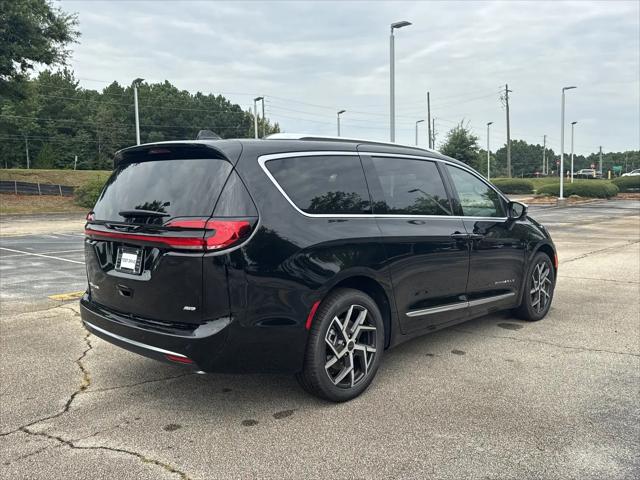 2027 Chrysler Pacifica Pinnacle AWD
