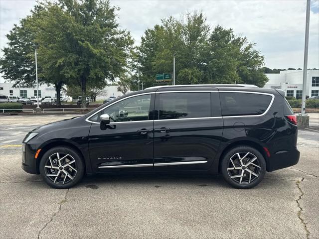 2027 Chrysler Pacifica Pinnacle AWD