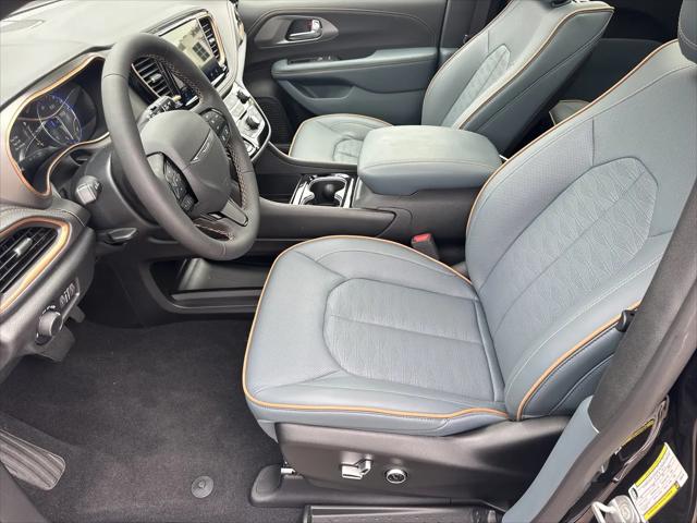 2027 Chrysler Pacifica Pinnacle AWD