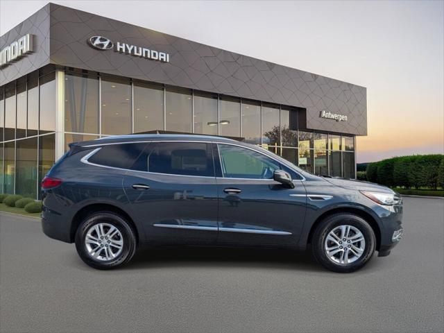 2021 Buick Enclave AWD Essence 2021 Buick Enclave AWD Essence