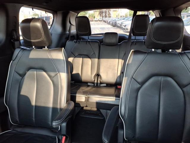 2025 Chrysler Pacifica Limited