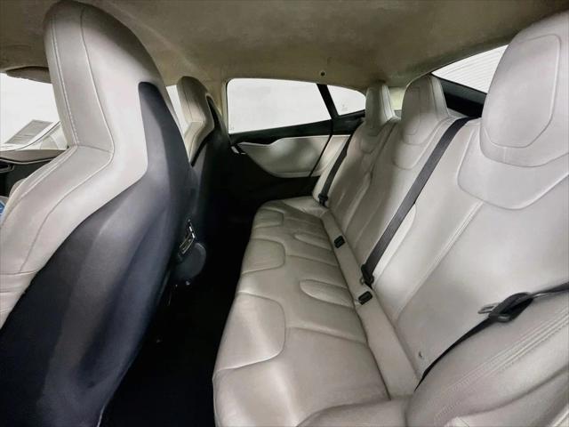 2015 Tesla Model S 70D