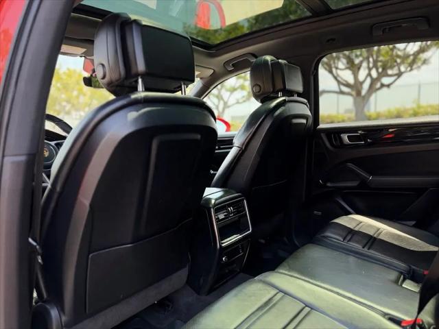 2021 Porsche Cayenne Cayenne