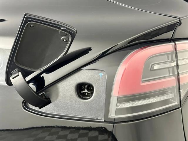 2024 Tesla Model X Plaid Tri Motor All-Wheel Drive