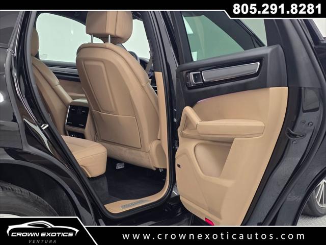 2022 Porsche Cayenne Platinum Edition