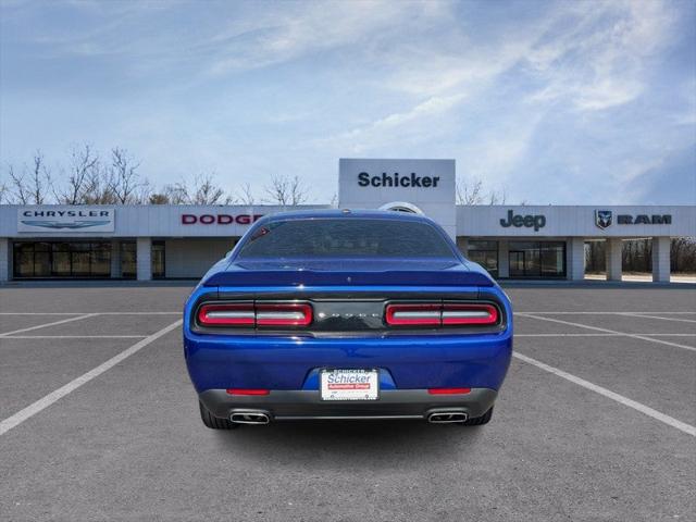 2022 Dodge Challenger SXT