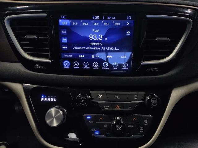 2017 Chrysler Pacifica Touring-L