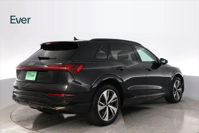 2024 Audi e-tron Premium quattro