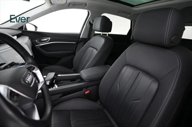 2024 Audi e-tron Premium quattro