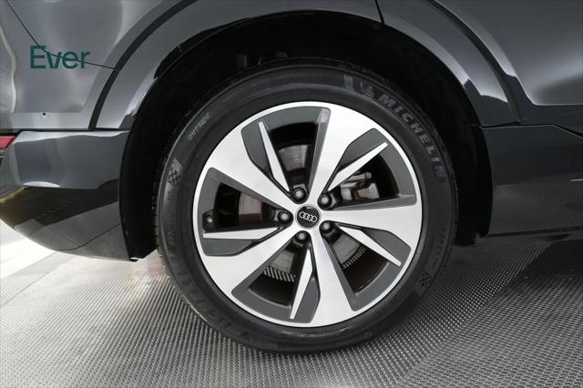 2024 Audi e-tron Premium quattro