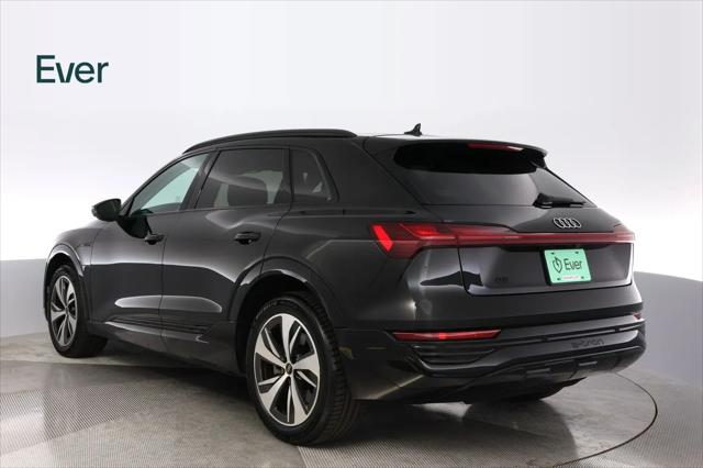 2024 Audi e-tron Premium quattro