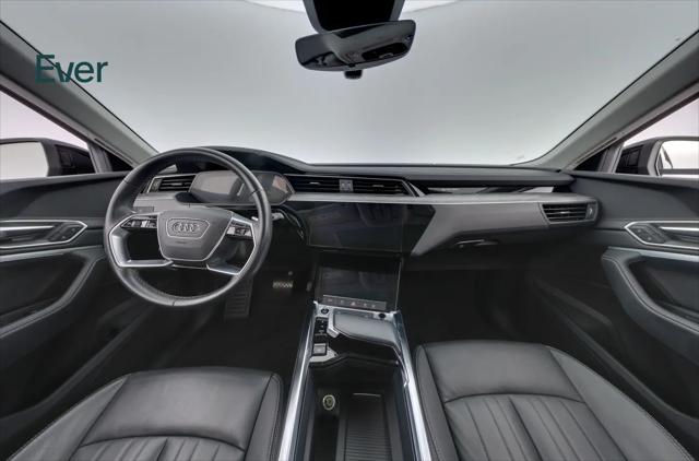 2024 Audi e-tron Premium quattro