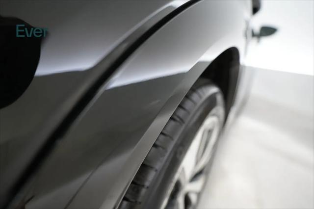 2024 Audi e-tron Premium quattro