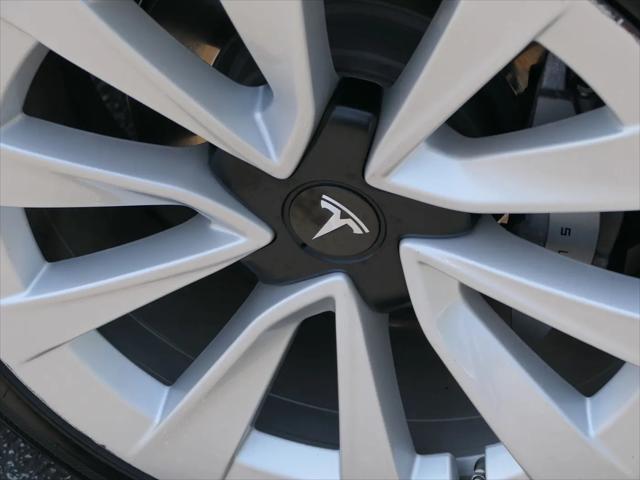 2021 Tesla Model 3 Standard Range Plus Rear-Wheel Drive